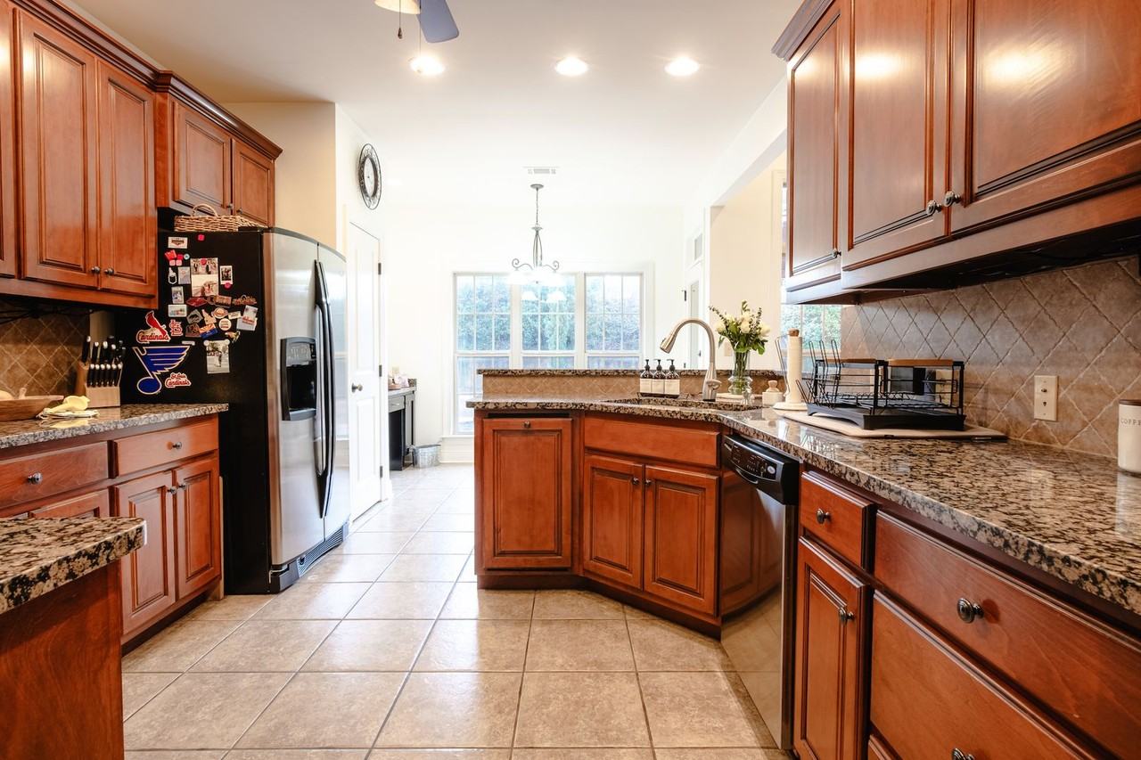 154 Solamere Ln - Photo 7 of 28