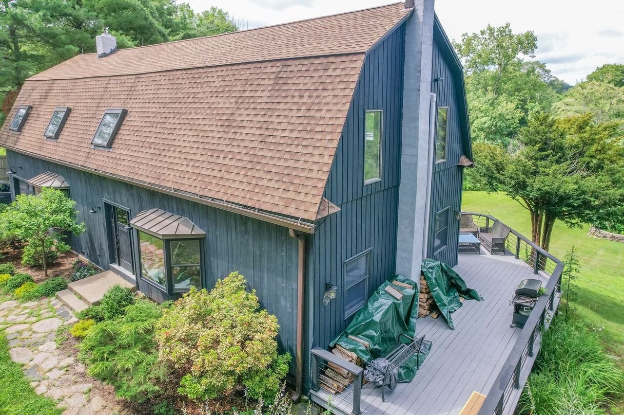 109 Old Litchfield Rd - Photo 2 of 23