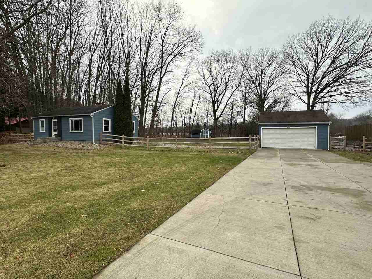 4336 Clinton Rd - Photo 3 of 17