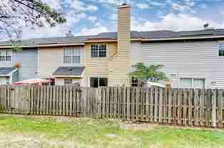 3821 Mosscroft Ln - Photo 1 of 1