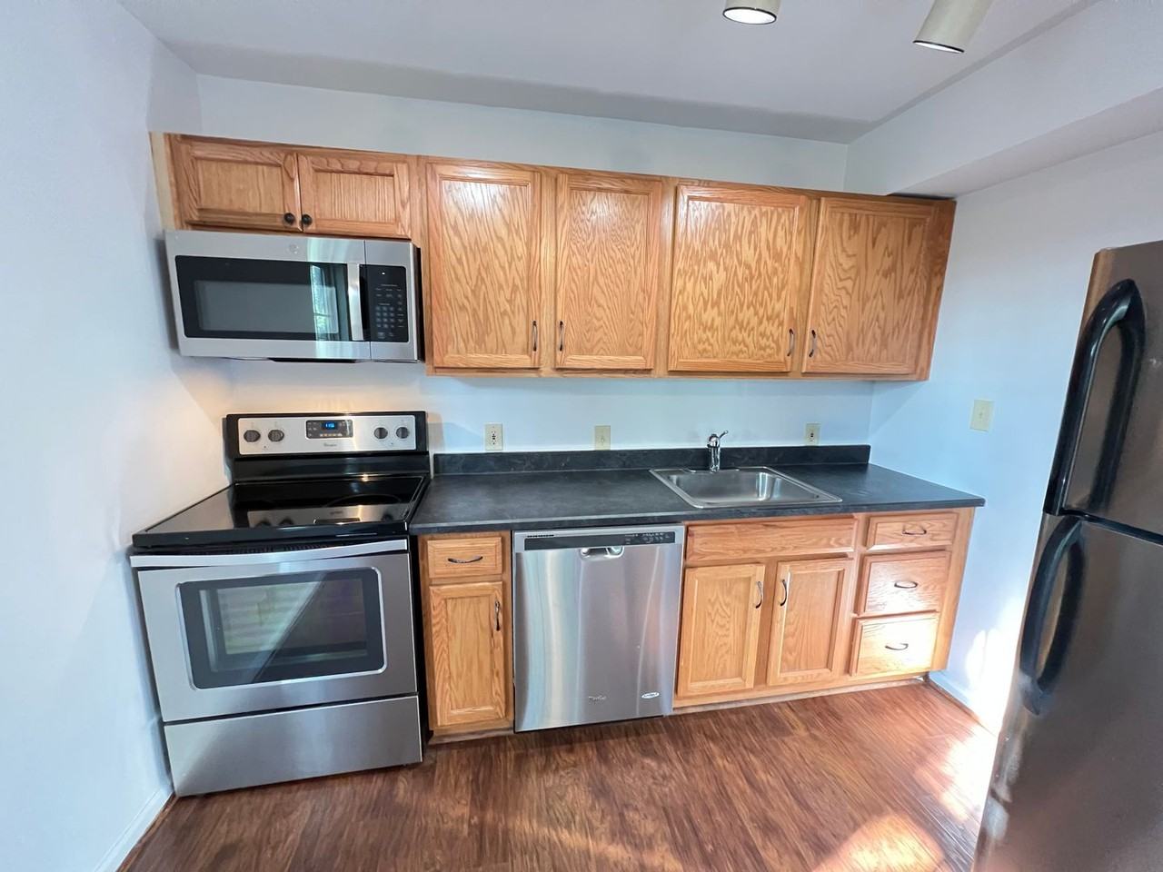 1207 Villa Ln Unit D - Photo 2 of 23