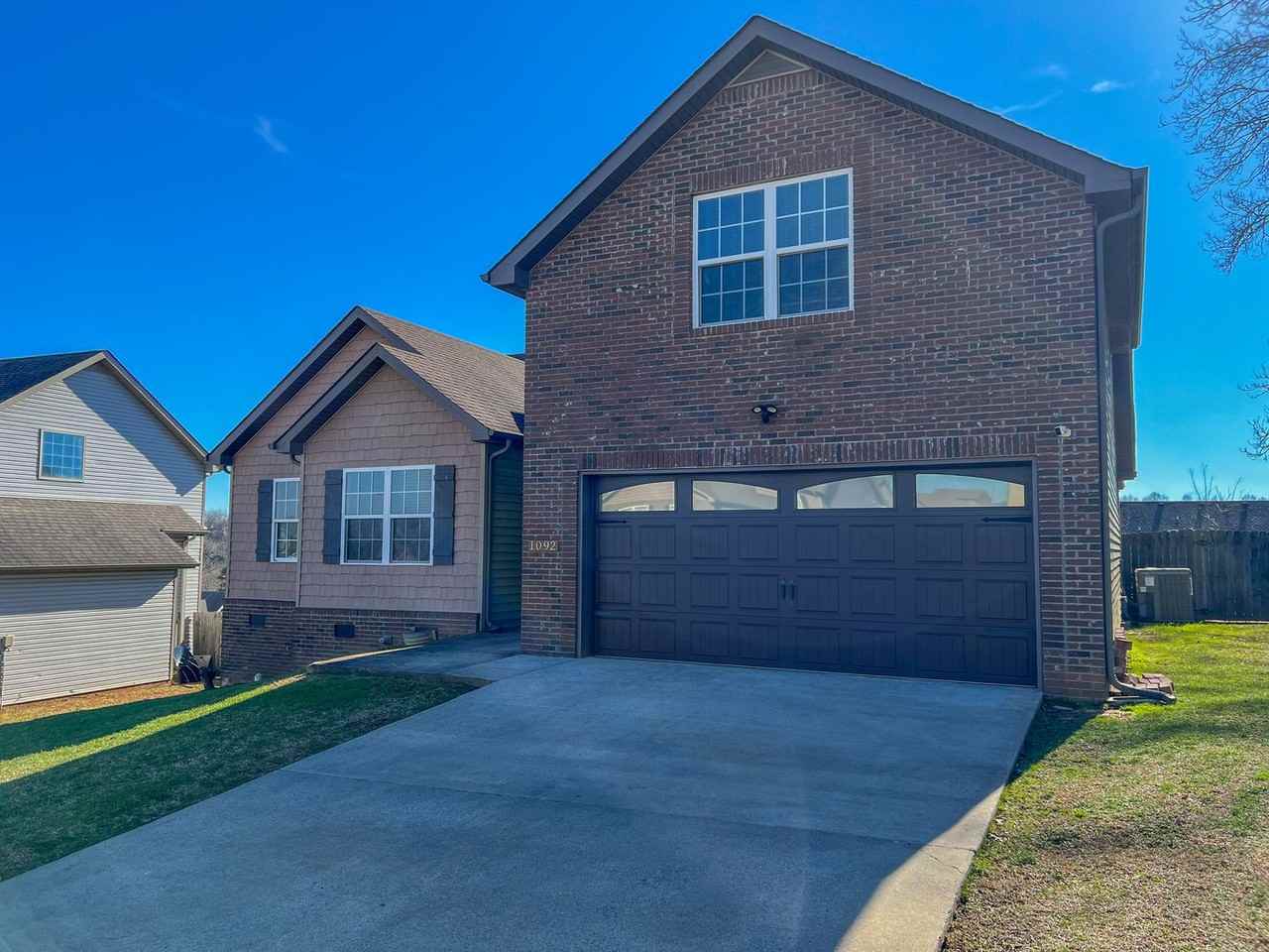 1092 Castlerock Dr - Photo 2 of 49