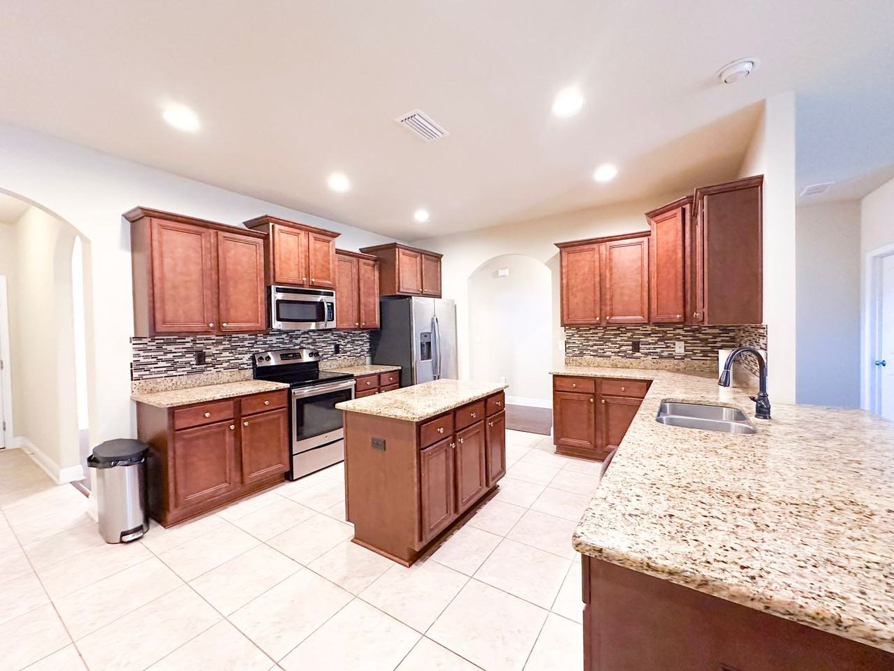 208 Windchime Way - Photo 4 of 43