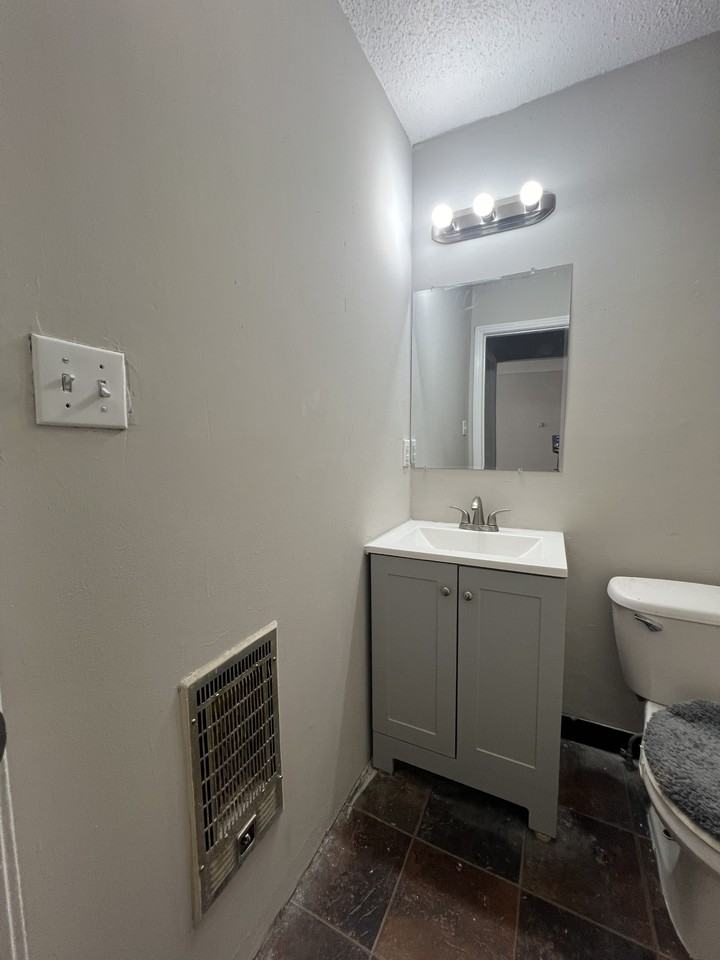 919 Scott Street - Photo 3 of 6