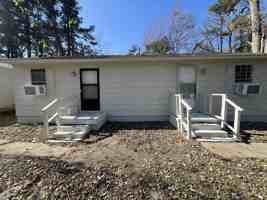 featured image of 939 Scott St