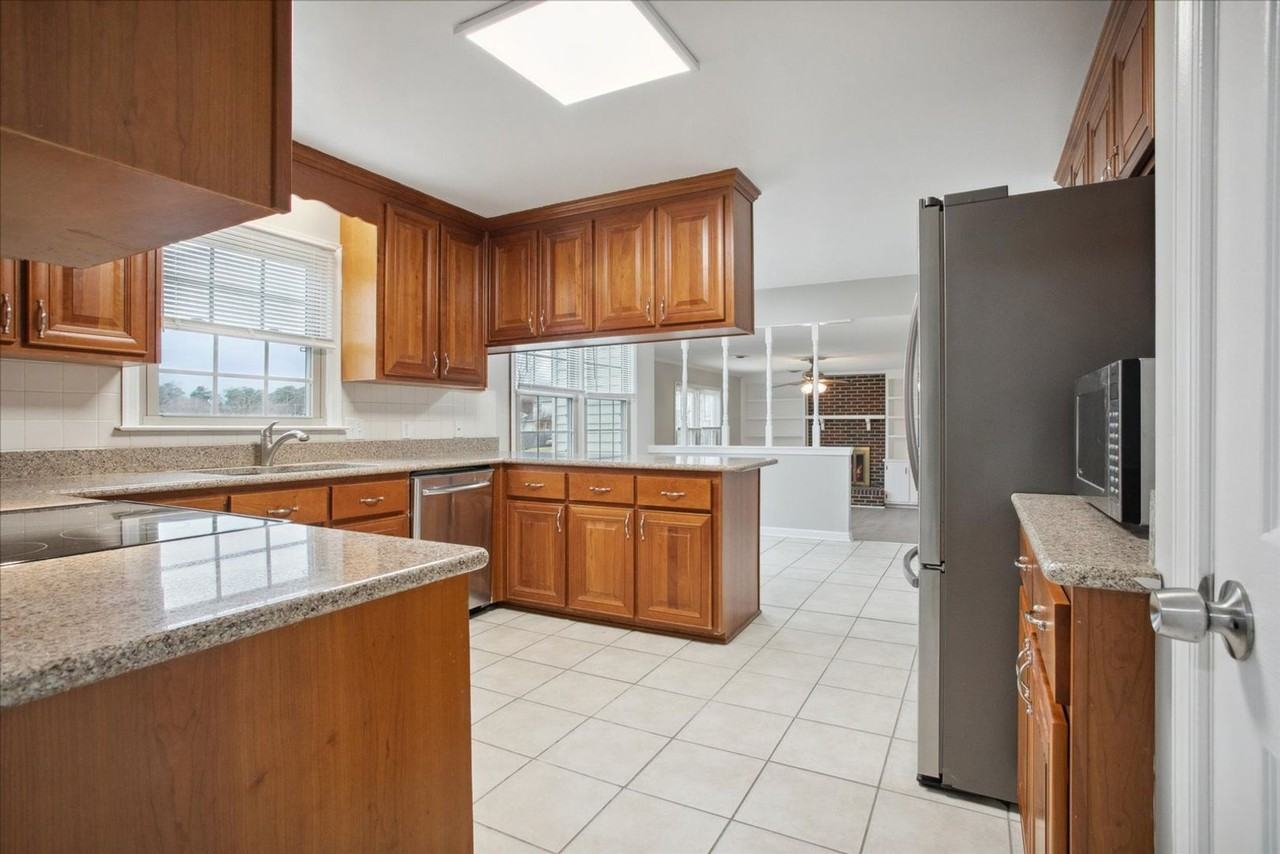 1 Sandpiper Ct - Photo 7 of 27