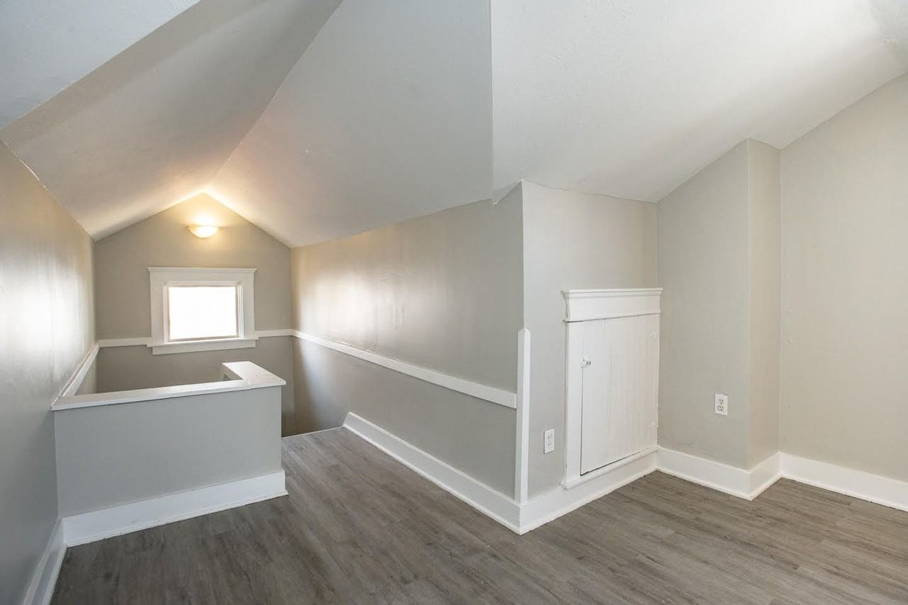3496 W 125th St - Photo 2 of 21