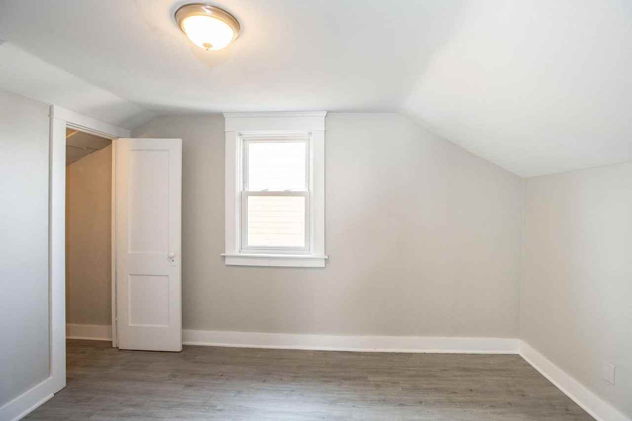 3496 W 125th St - Photo 3 of 21