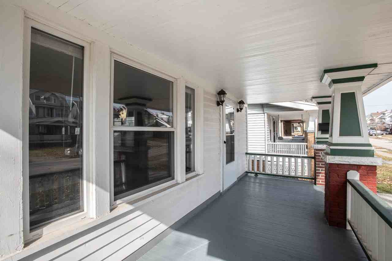 3496 W 125th St - Photo 4 of 21