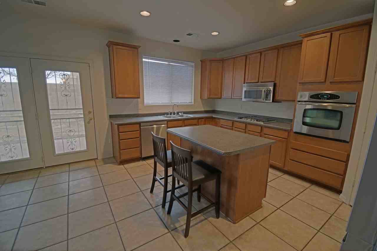 6920 Carmelito Loop Ne - Photo 5 of 16