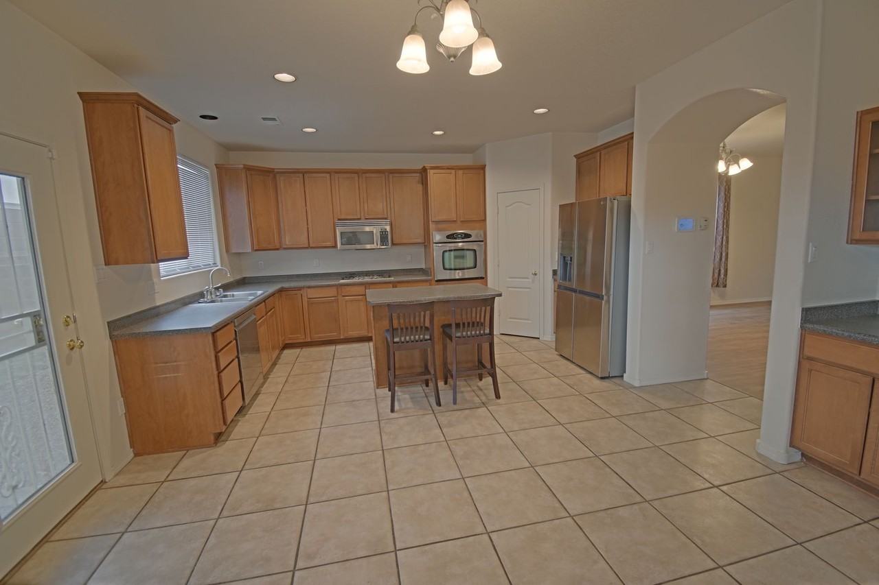 6920 Carmelito Loop Ne - Photo 7 of 16