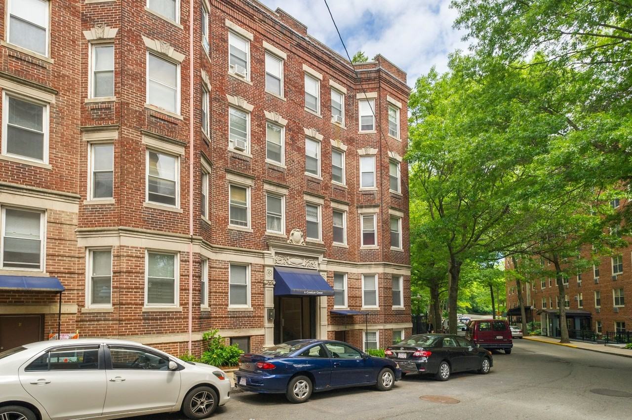 12 Camelot Ct - Photo 3 of 34