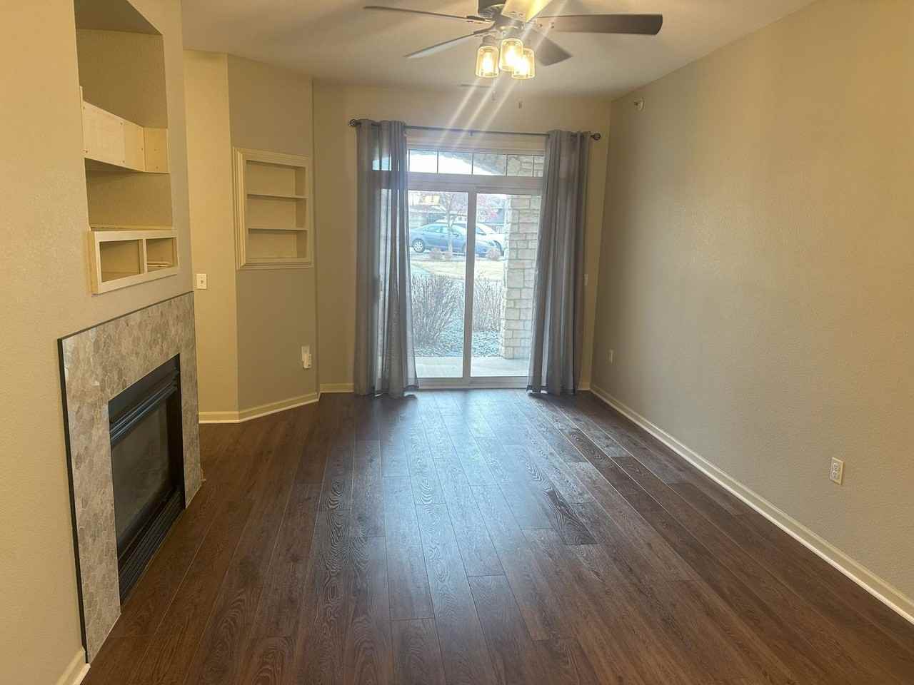 9325 S Cobblestone Way - Photo 2 of 21