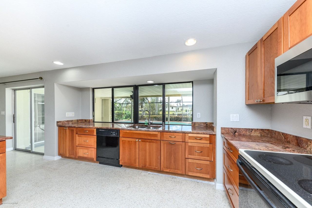 2429 Aqui Esta Dr - Photo 5 of 38