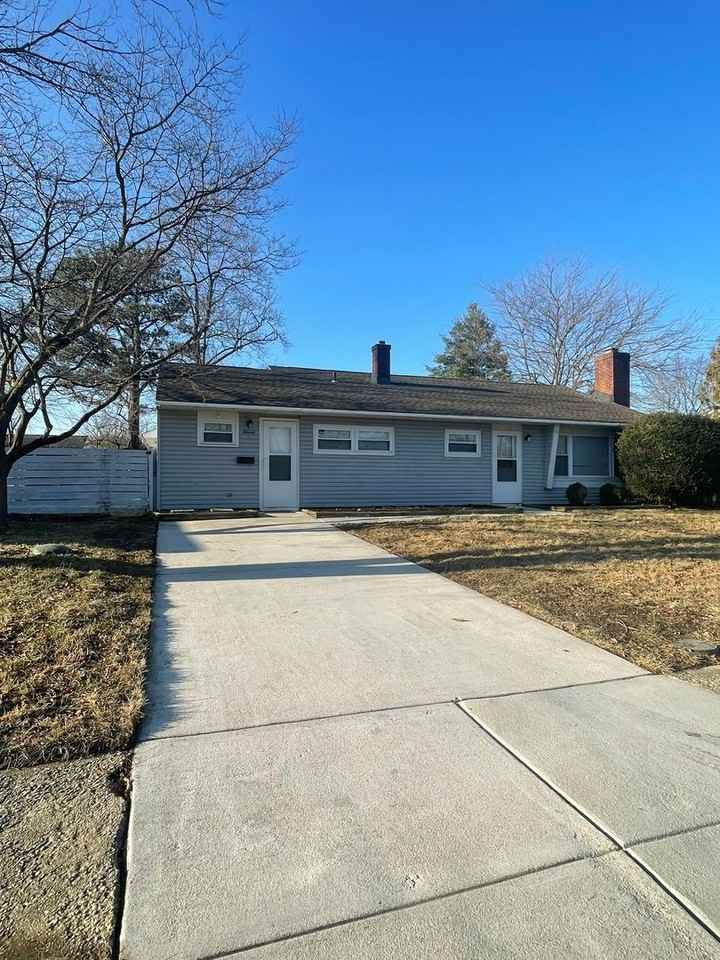 11 Malvina Ln - Photo 2 of 43