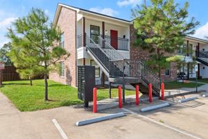 featured image of 10799 Florida Blvd