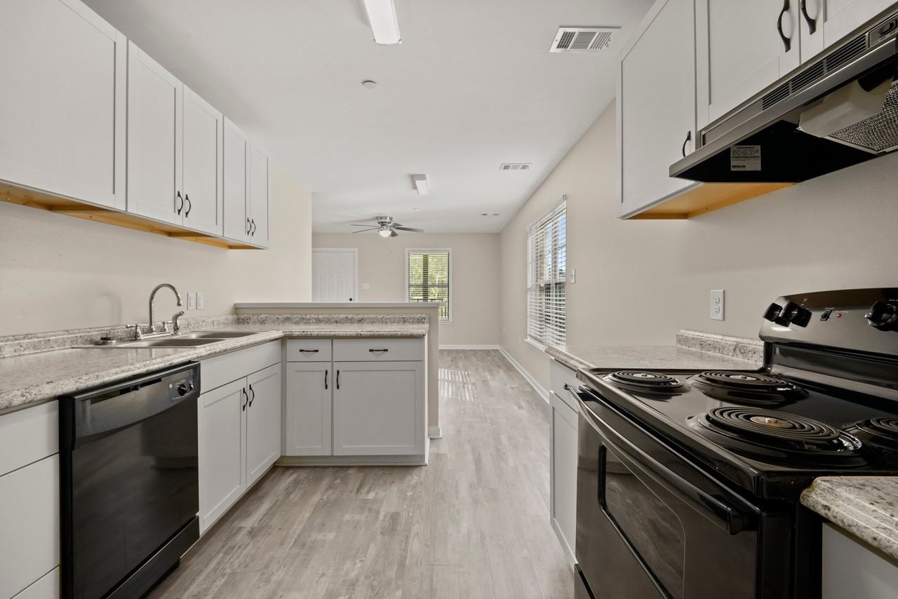 Cade's Lake - Photo 3 of 38