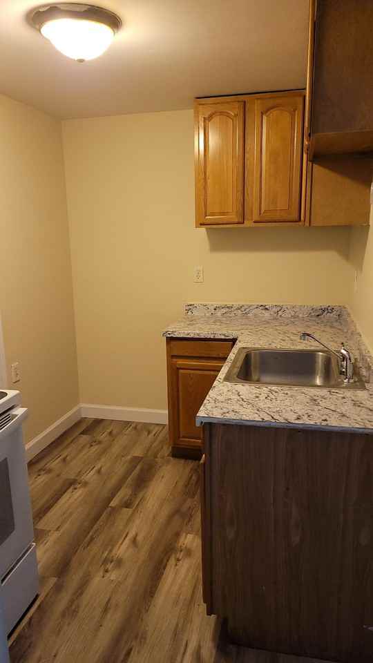 28 Pleasant - Photo 6 of 11