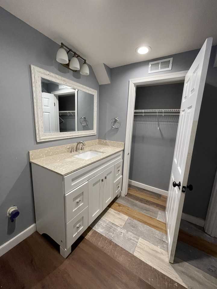 615 W30 - Photo 5 of 10