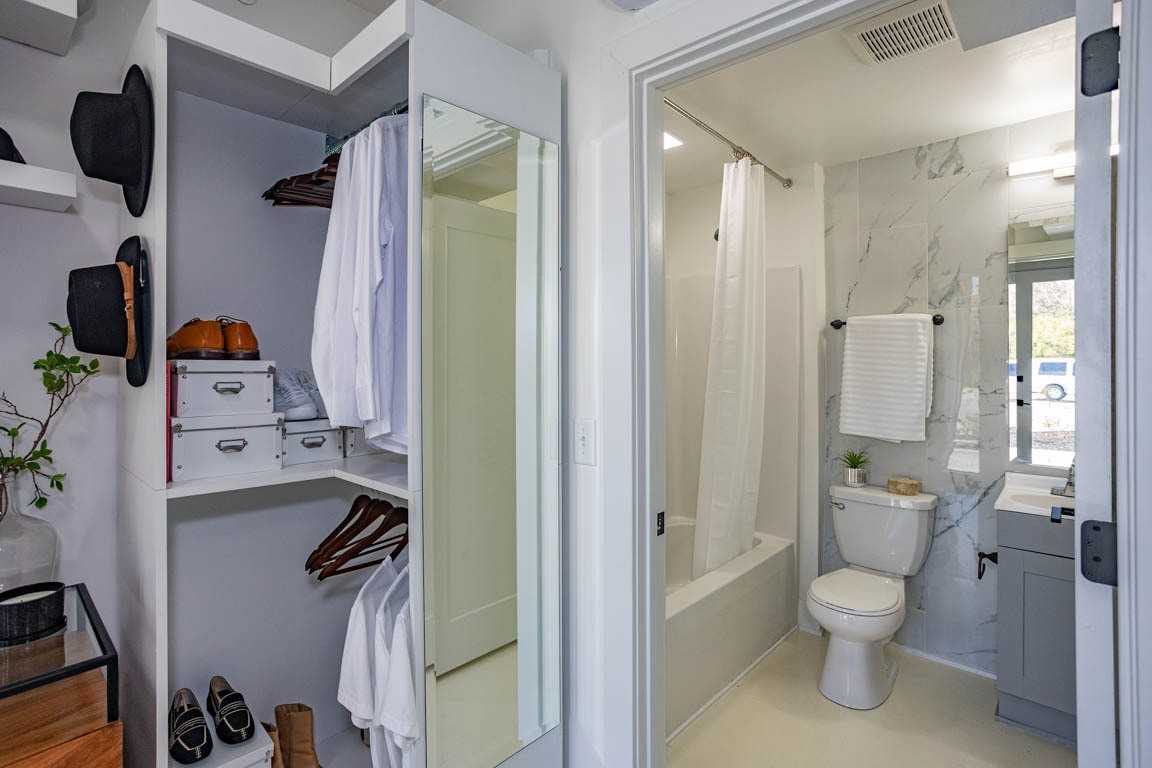 Signal Hill Studios - Photo 4 of 21