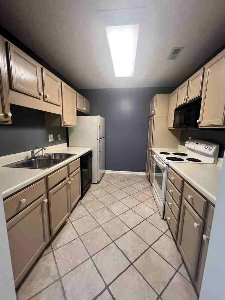 696 Balfour Road - Photo 3 of 10