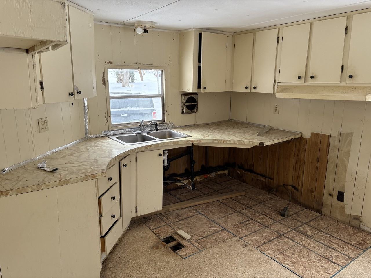 6592 State Route 21 - Creekside - Photo 5 of 11