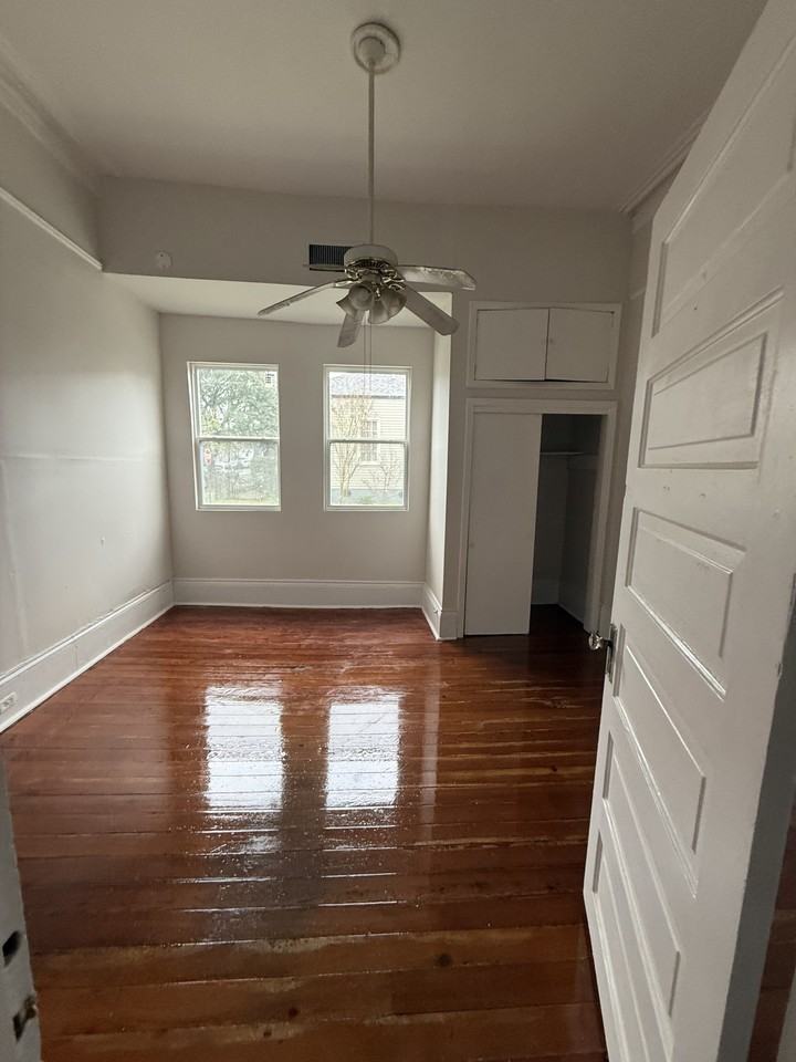 1202 Marengo - Photo 5 of 12