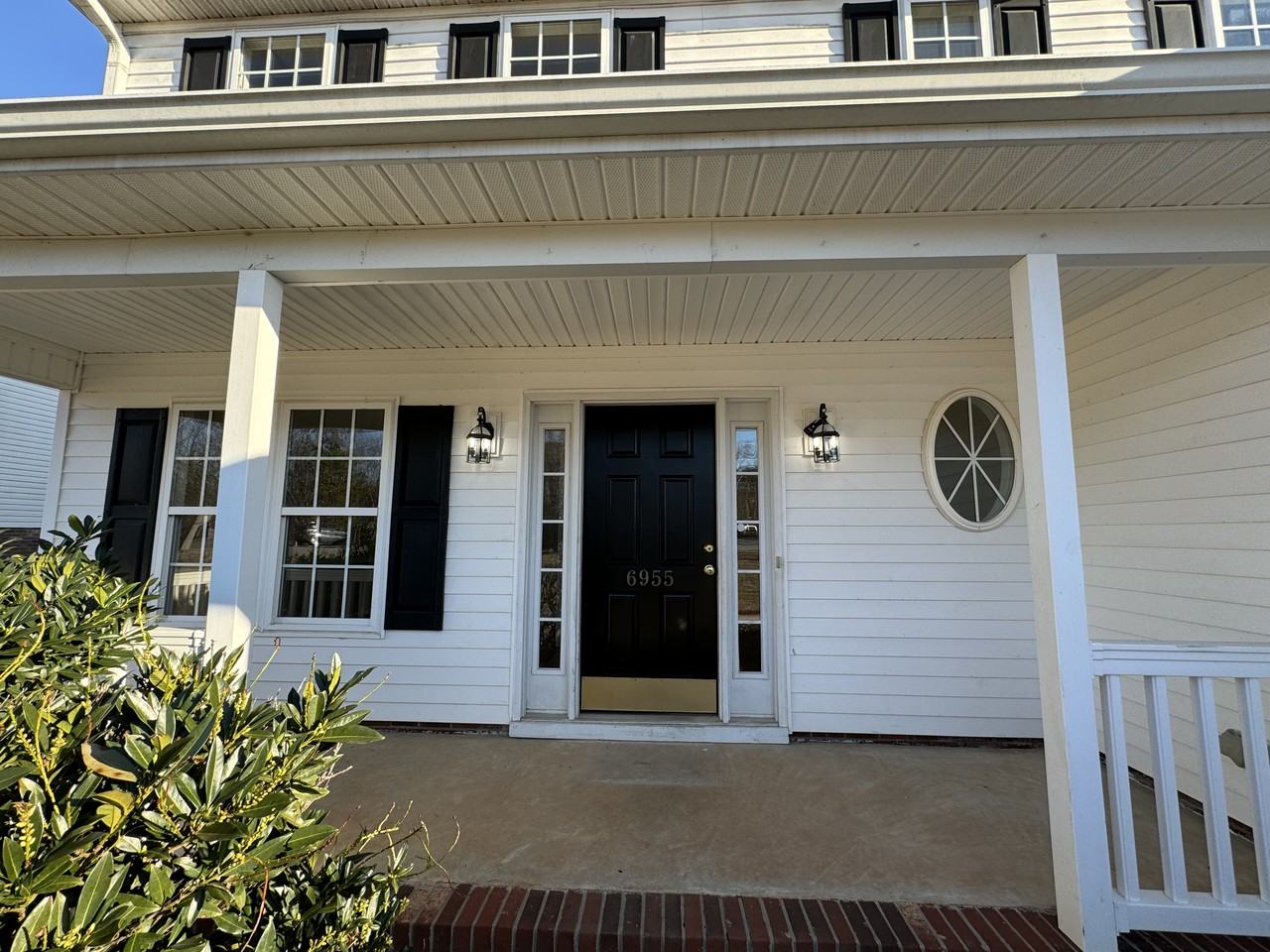 6955 Channel Forest Rd - Photo 3 of 36