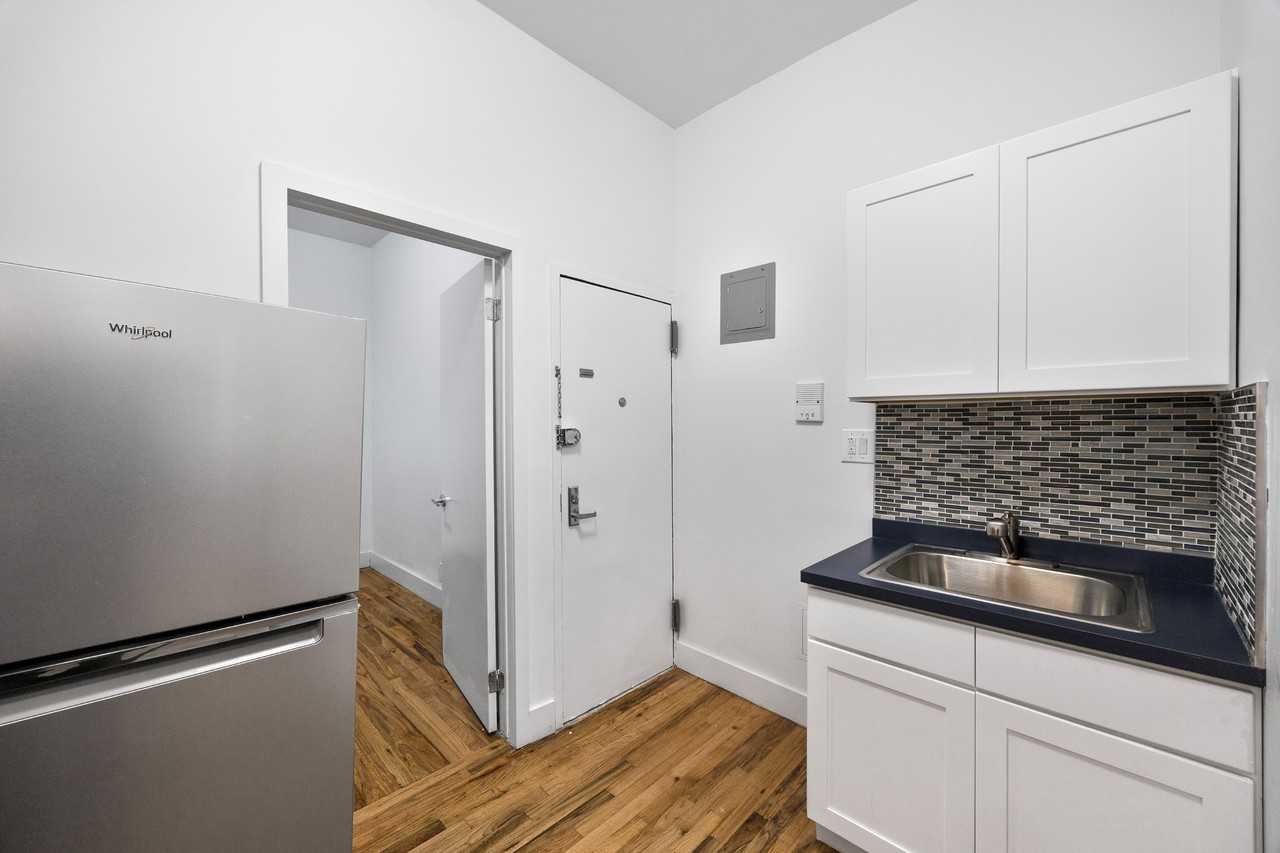 11 Stanton Street - Photo 6 of 8