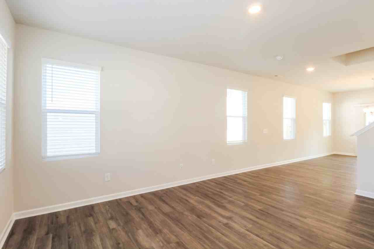 1532 1532 Corbett St - Photo 3 of 16