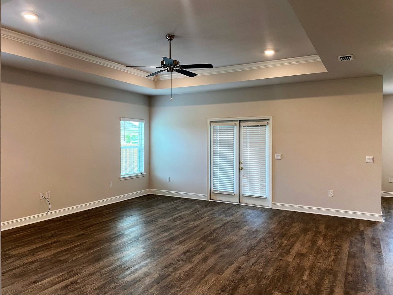 104 London Cir - Photo 3 of 22