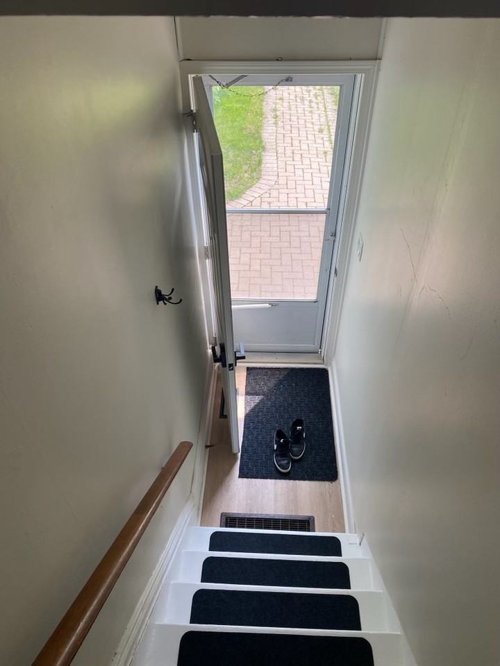 238 Wolsely Street - Photo 2 of 11