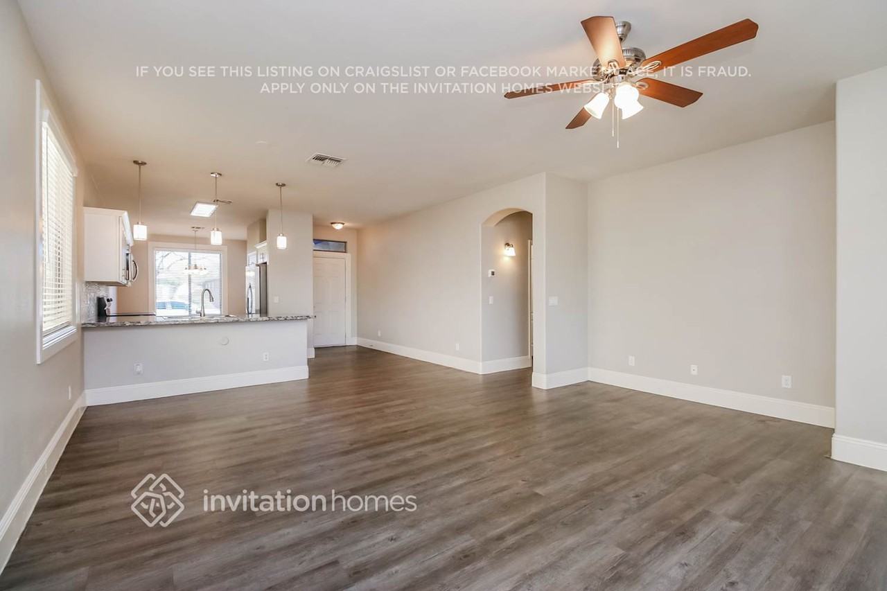 3713 W Glass Ln - Photo 5 of 17