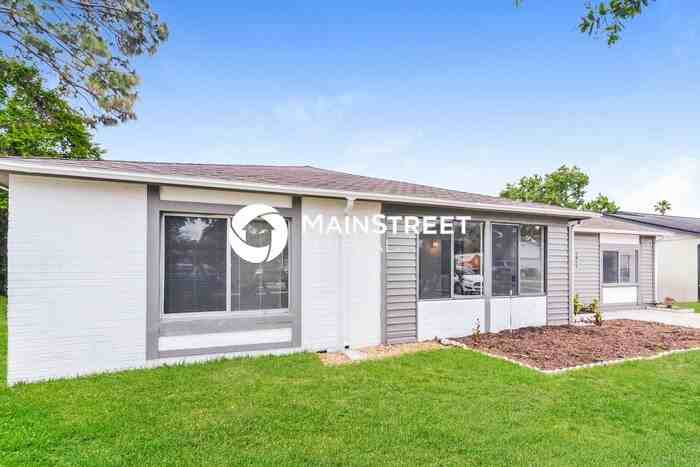 4801 Gorvale Ln - Photo 3 of 16