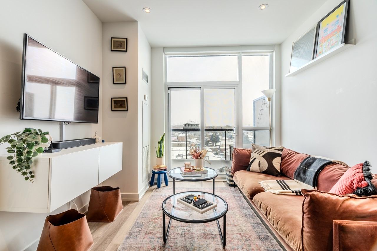 1603 Eglinton Avenue West #817