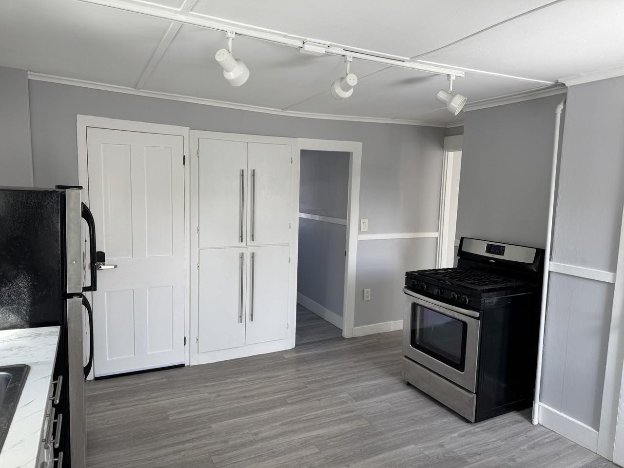 769 Washington St #1 - Photo 3 of 11