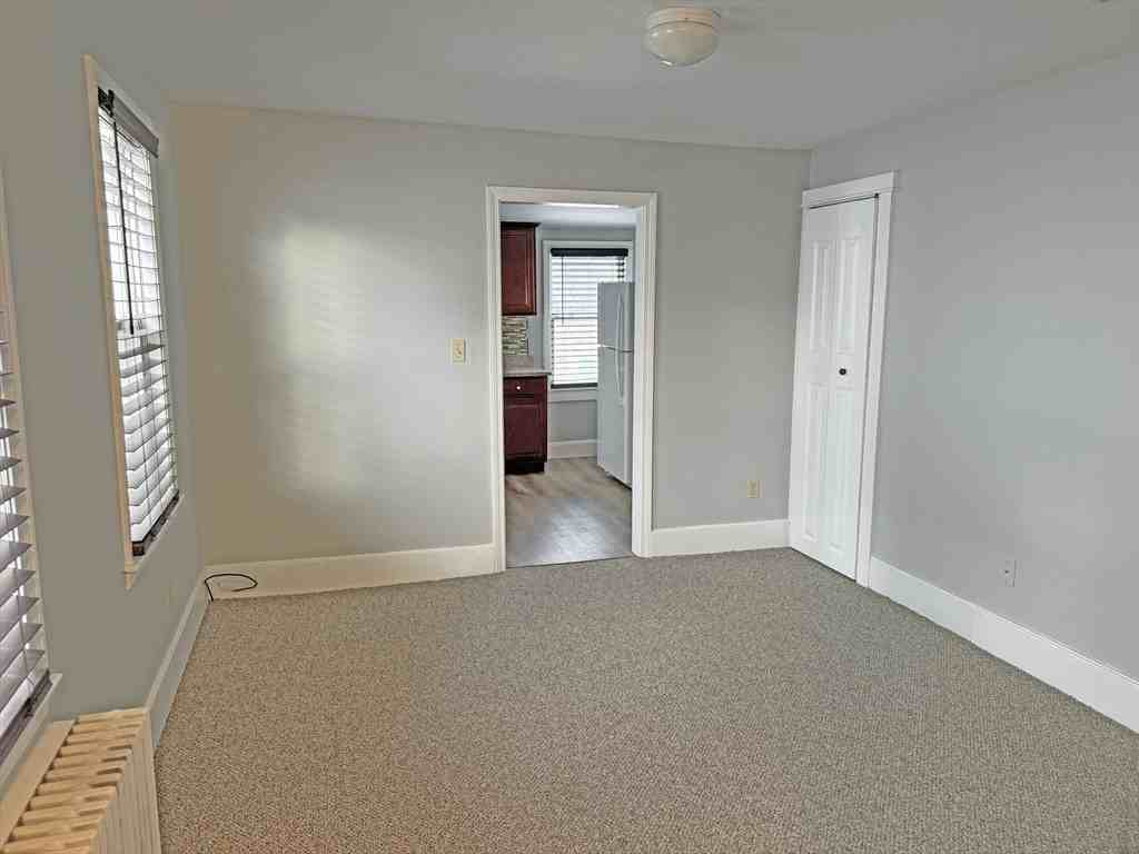 1820 Franklin St #18 - Photo 3 of 9