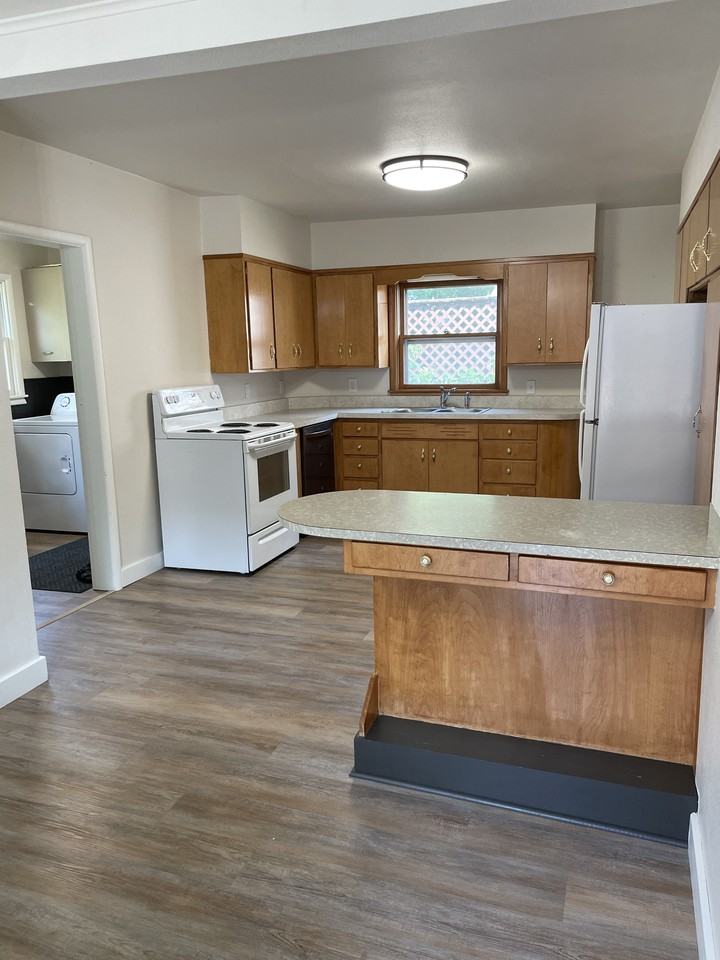 1417 Beltrami Ave Nw #NA - Photo 2 of 14