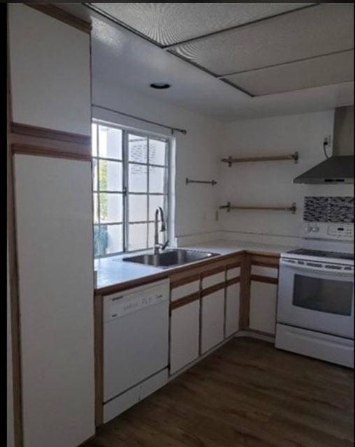 16500 Stonehaven Ct #47 - Photo 3 of 8