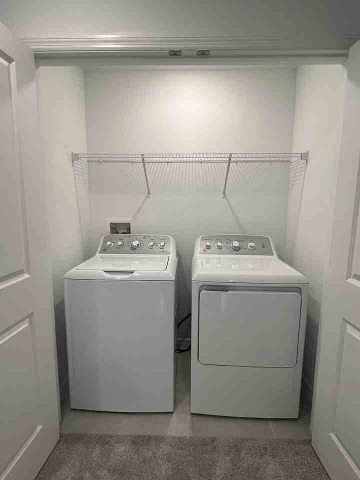 201 River Front Way - Photo 3 of 8