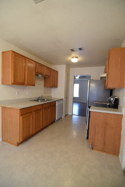 3412 Crescent Dr #NA - Photo 4 of 20