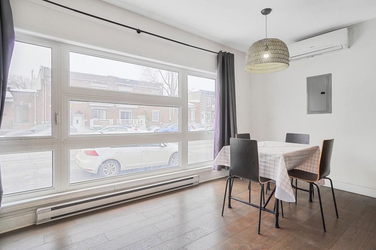 2101 Rue Everett - Photo 2 of 16