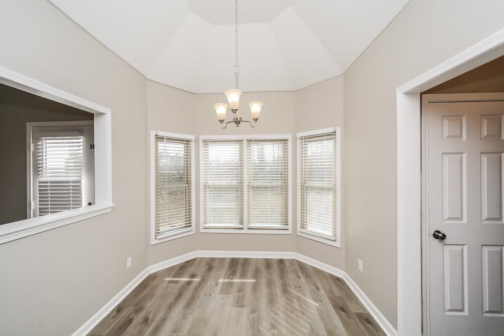 9347 Helmsley Dr - Photo 7 of 17