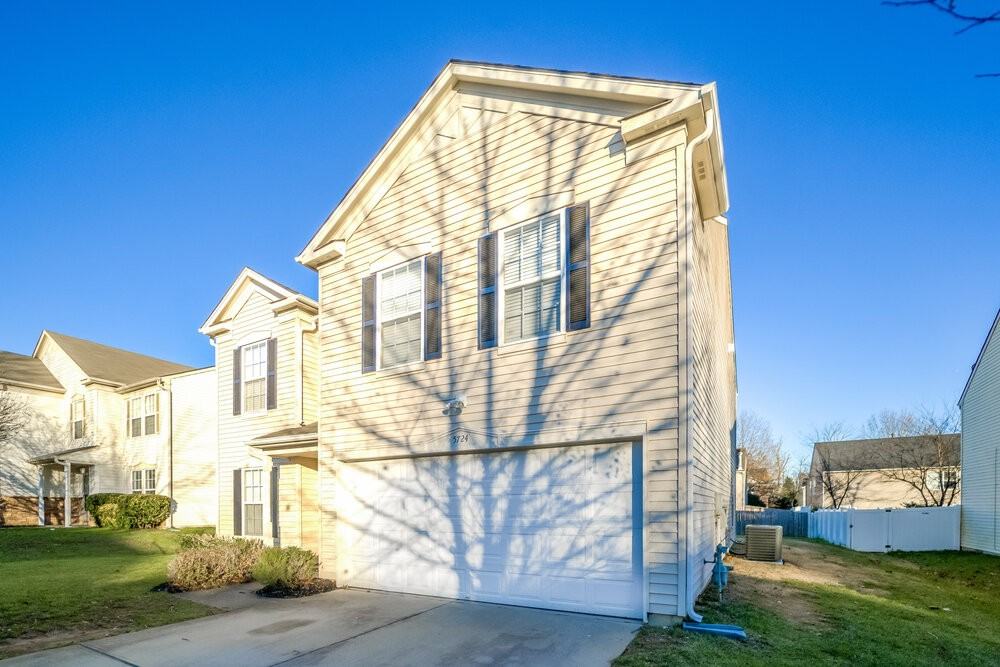 5724 Hammermill Dr - Photo 4 of 17