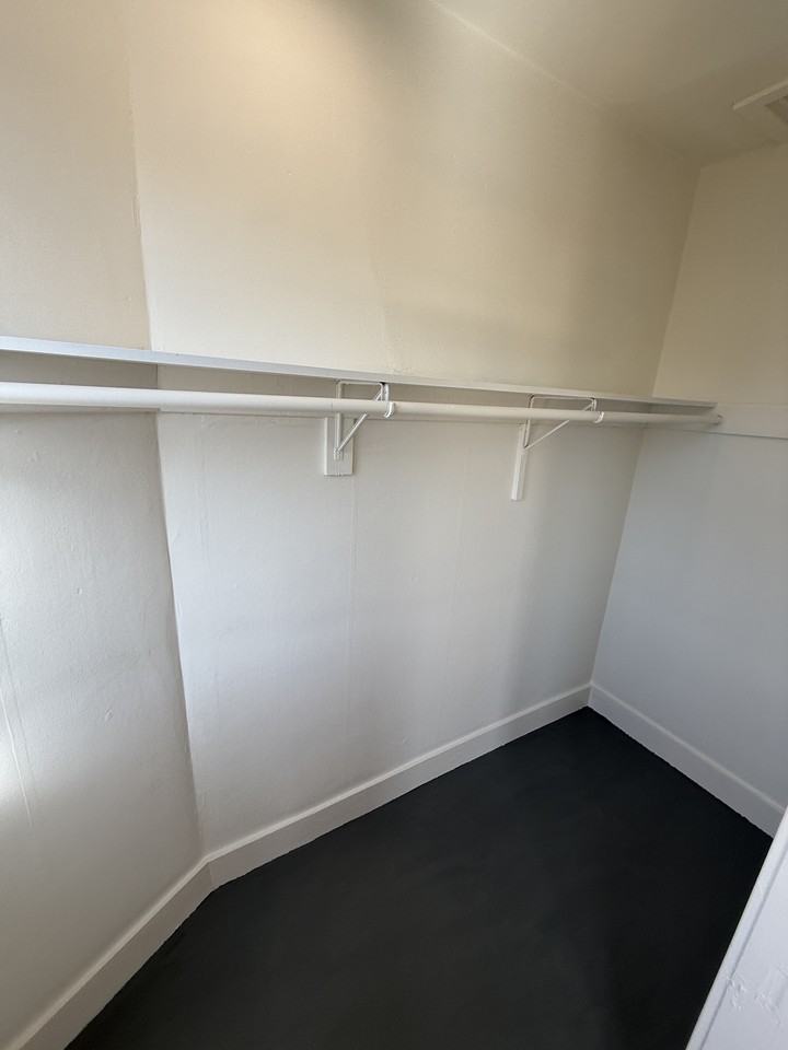 1067 Valencia Street #12 - Photo 7 of 10