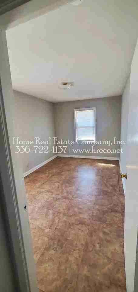 603 W 23rd St #C - Photo 4 of 7