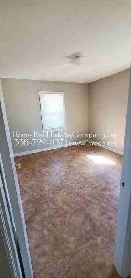 603 W 23rd St #C - Photo 5 of 7