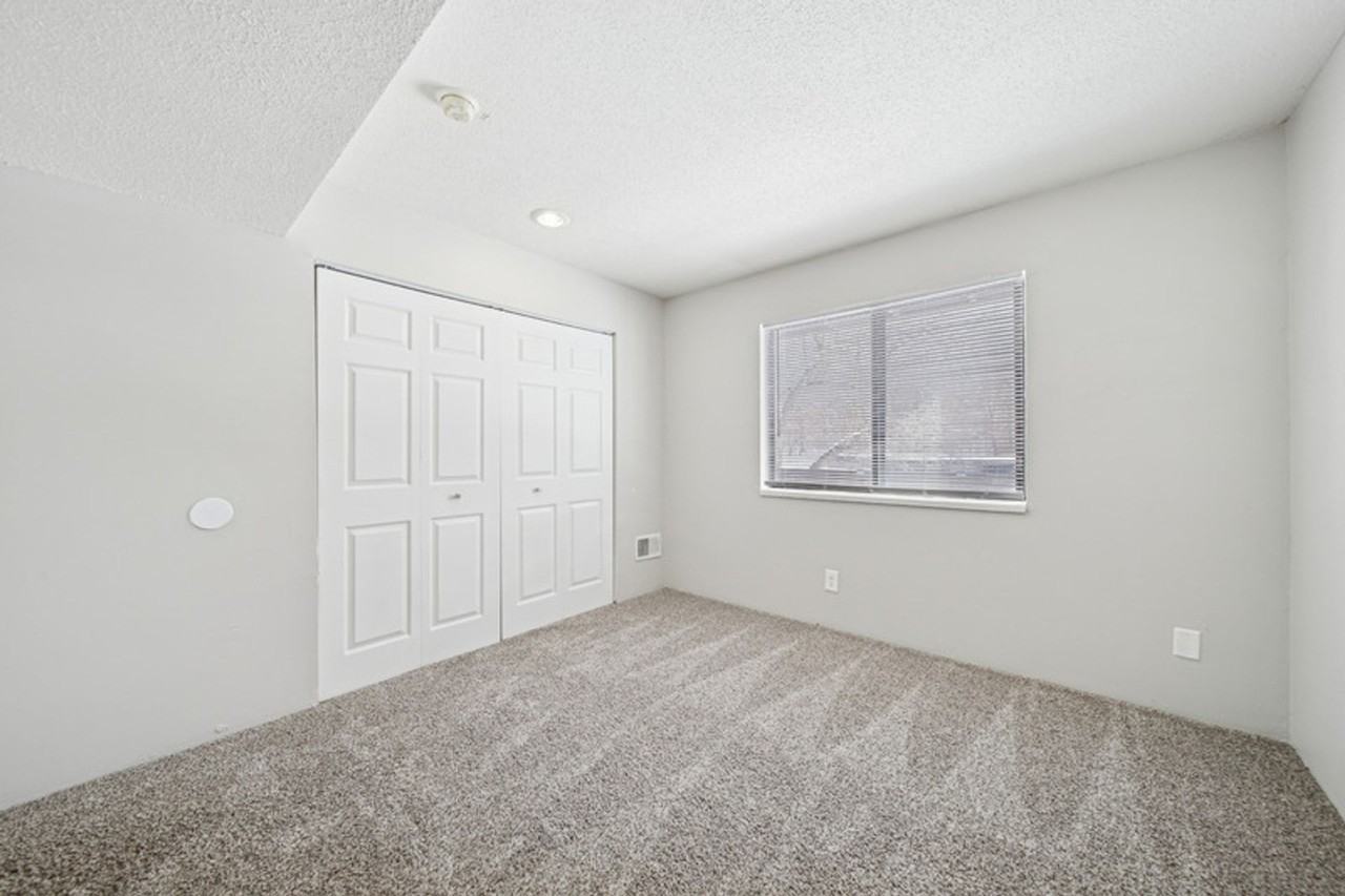 Fox Grove Apartments - Photo 4 of 29