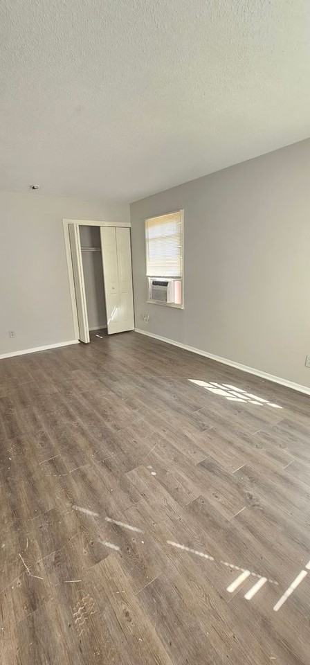 1509 Graves Ave - Photo 3 of 10