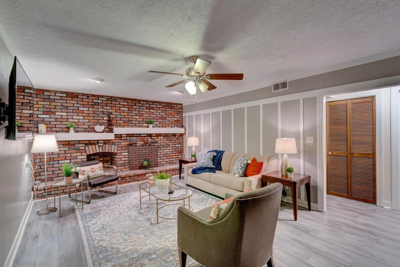 Eastwind Court Haven with Modern Updates & Space to Grow - Photo 4 of 20